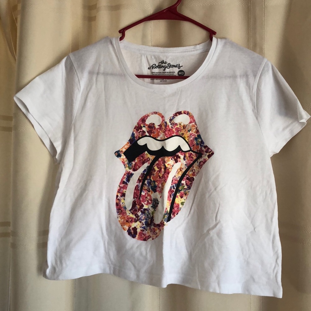 girl’s rolling stone tee